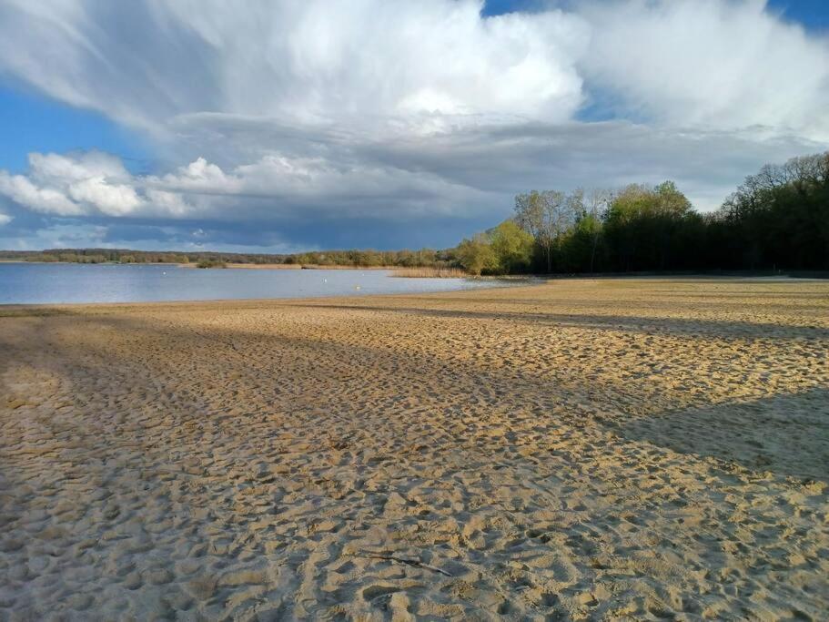 La Maison Bleu Du Lac De Celine Giffaumont-Champaubert Esterno foto