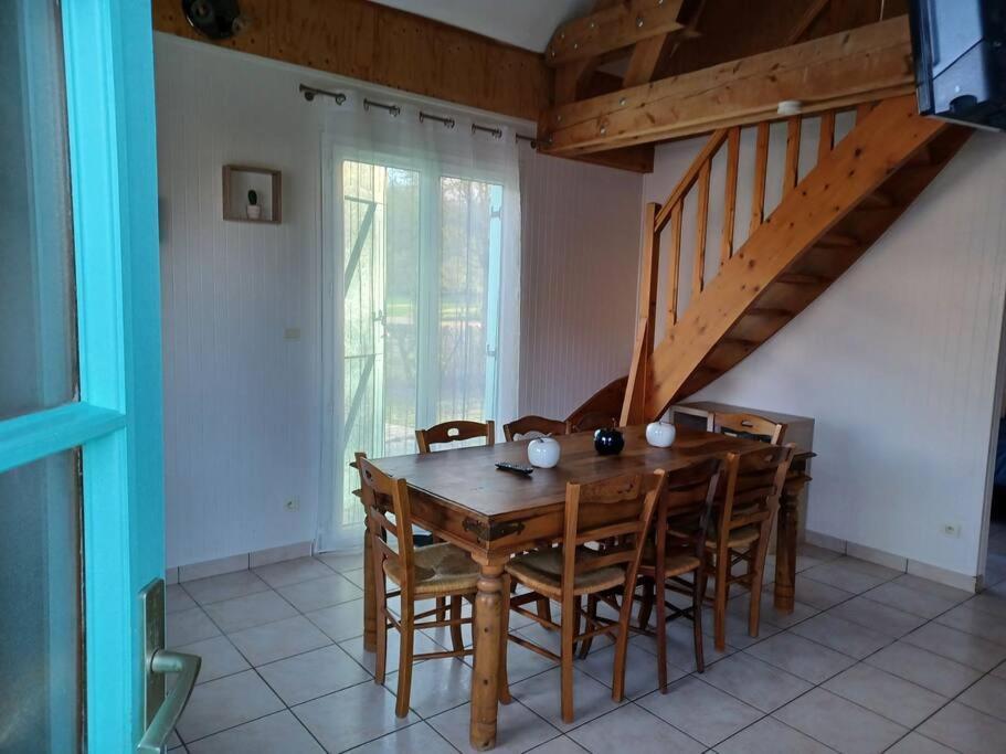 La Maison Bleu Du Lac De Celine Giffaumont-Champaubert Esterno foto